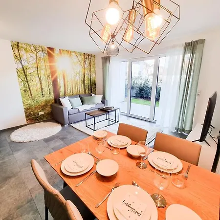 Apartment Orangehome: Waldlichtung - Zentral Zwischen Therme Und Stadtmitte Bad Aibling