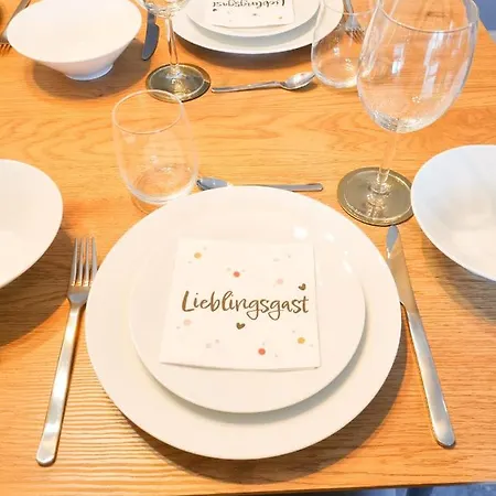 Orangehome: Waldlichtung - Zentral Zwischen Therme Und Stadtmitte Bad Aibling