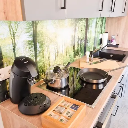 Orangehome: Waldlichtung - Zentral Zwischen Therme Und Stadtmitte Apartment