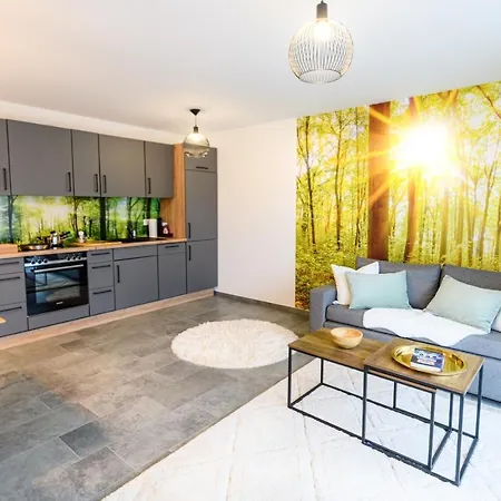 Orangehome: Waldlichtung - Zentral Zwischen Therme Und Stadtmitte Bad Aibling